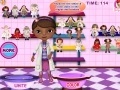 Gra Mcstuffins washing dolls