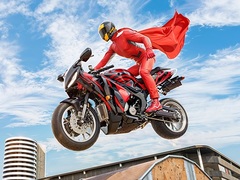 Gra Real Motorbike Super Hero Stunt 3D
